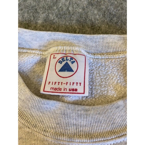 Vintage Hilton Head Sweatshirt Adult Size Large Grey Crewneck Pullover - Picture 3 of 9